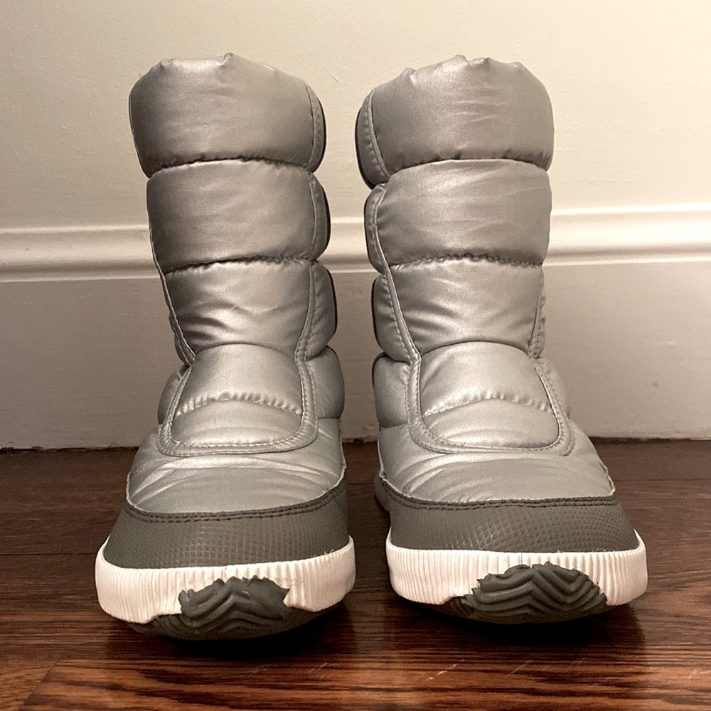 Sorel Women’s Out N About Puffy Mid Boot